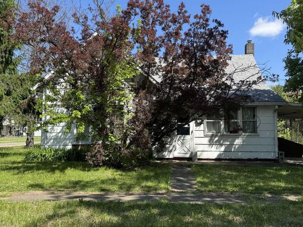 806 E MAIN Street, Cuba, IL 61427