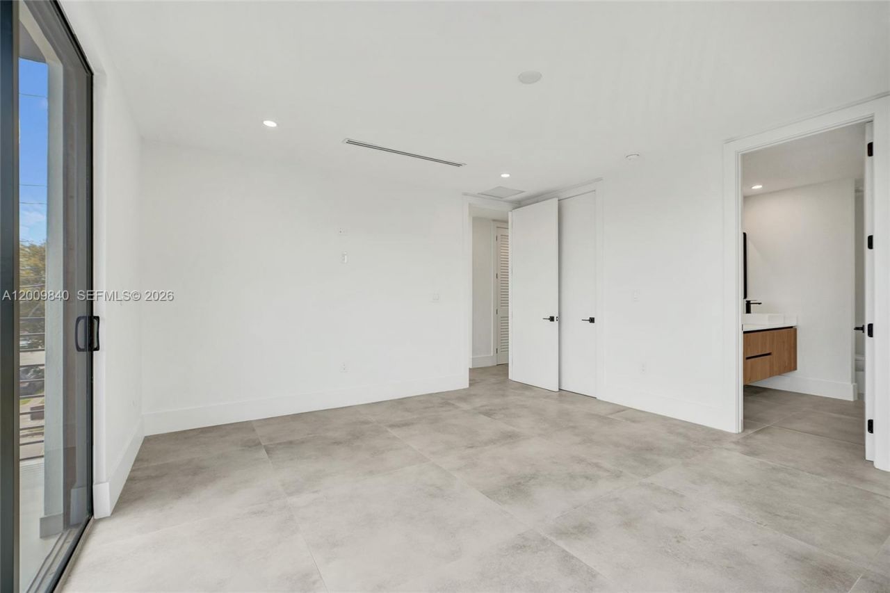 2411 SW 16th Terrace , Unit A, Miami, FL 33145 Photo