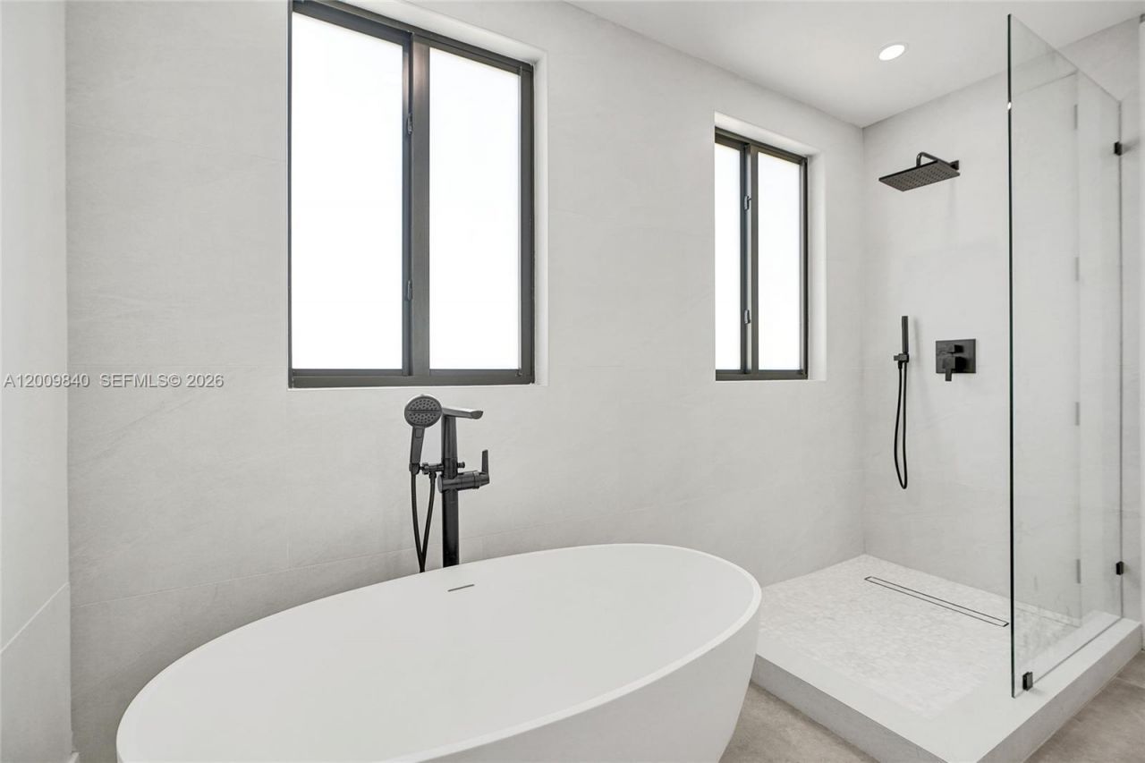 2411 SW 16th Terrace , Unit A, Miami, FL 33145 Photo