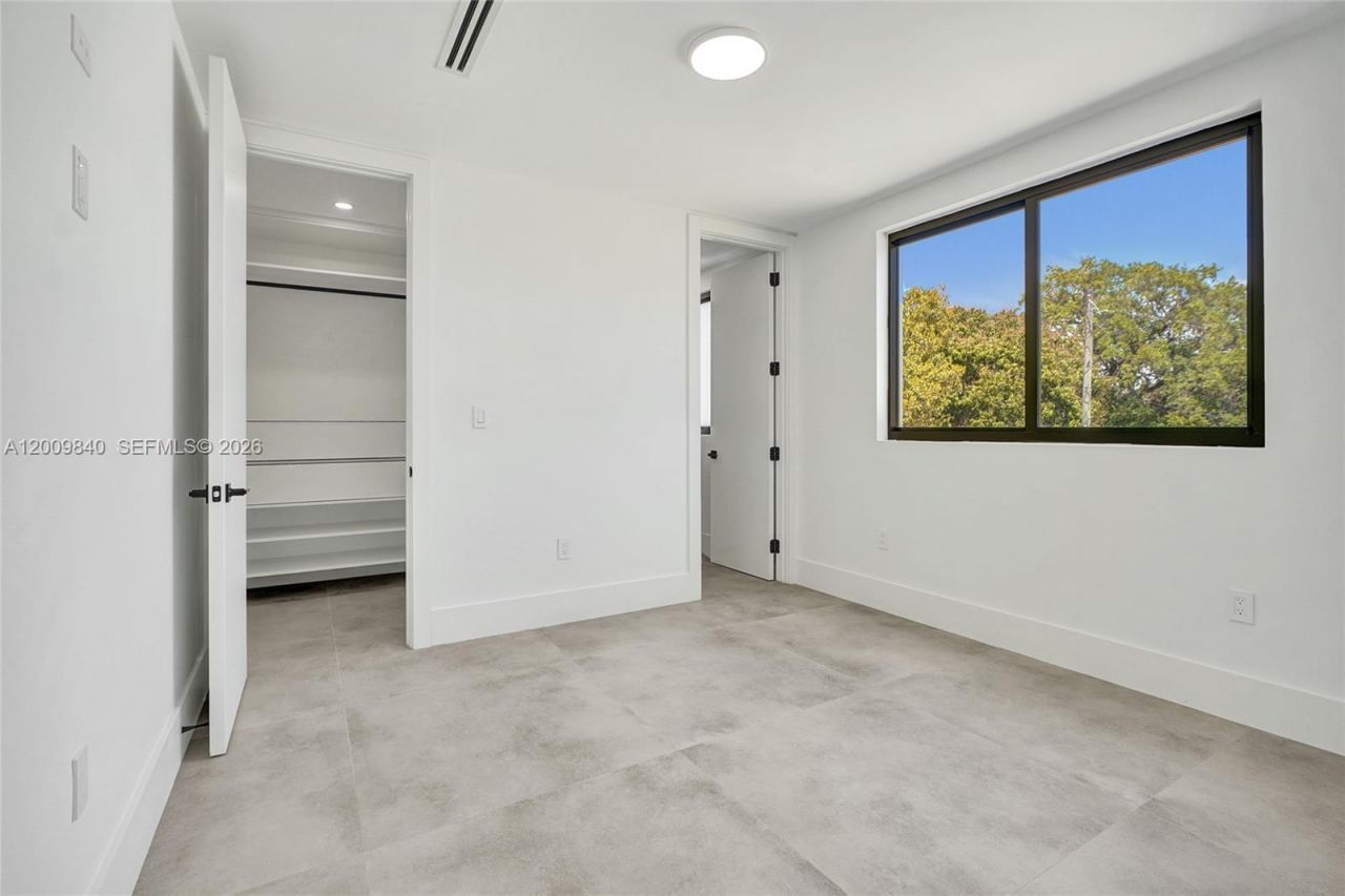 2411 SW 16th Terrace , Unit A, Miami, FL 33145 Photo