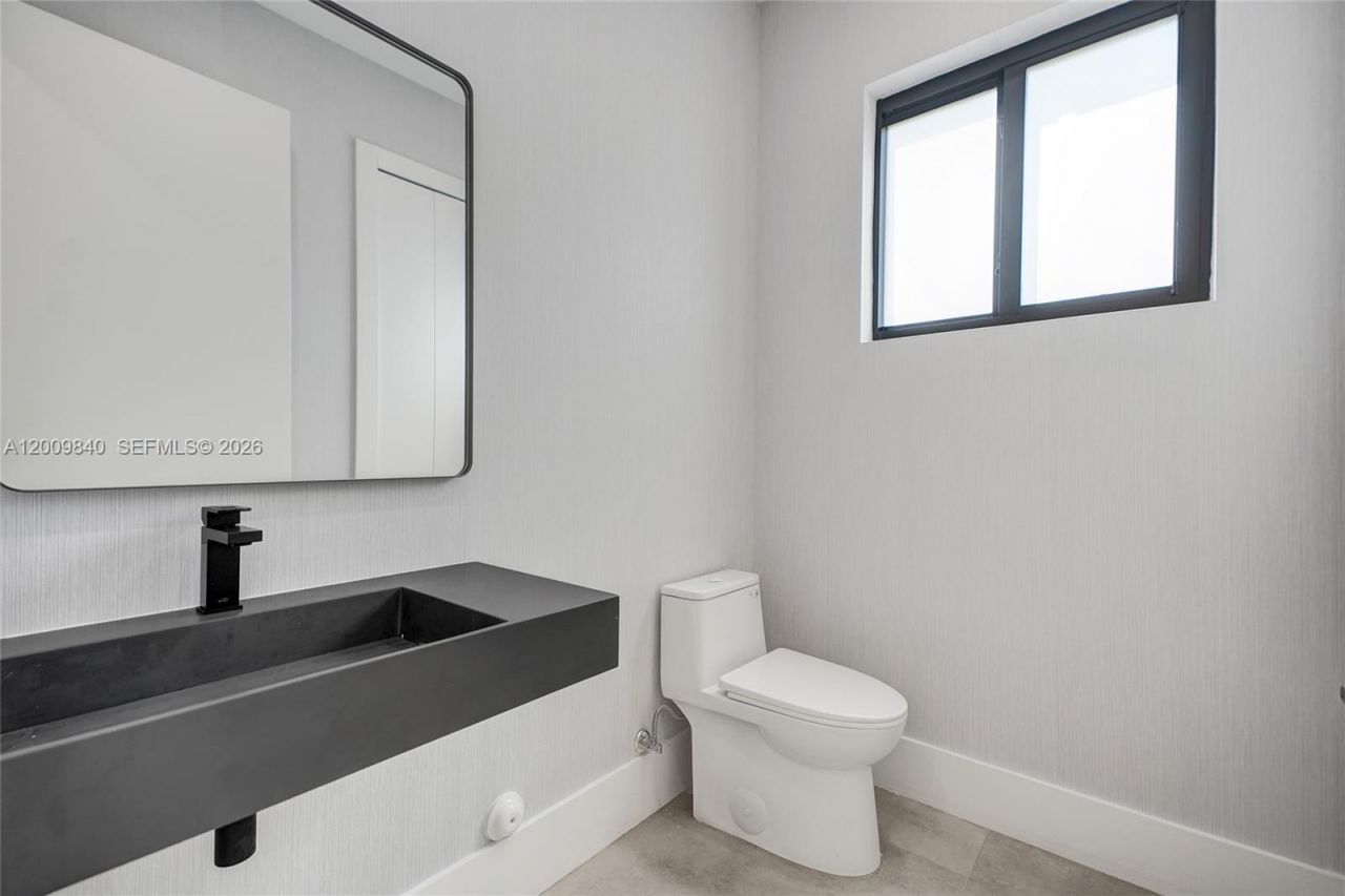 2411 SW 16th Terrace , Unit A, Miami, FL 33145 Photo