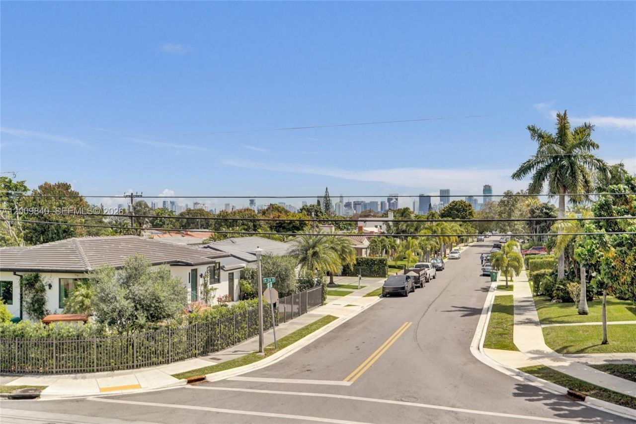 2411 SW 16th Terrace , Unit A, Miami, FL 33145 Photo