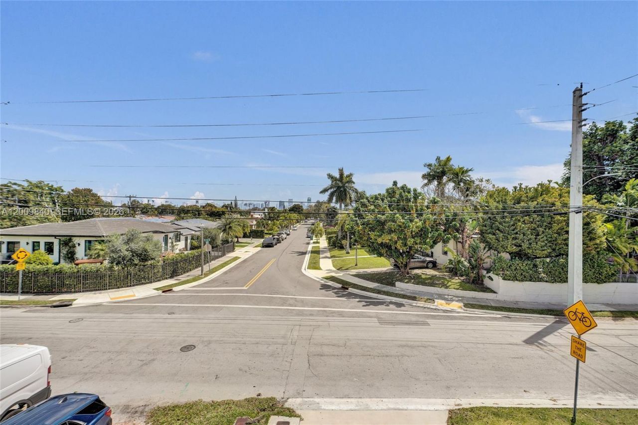 2411 SW 16th Terrace , Unit A, Miami, FL 33145 Photo