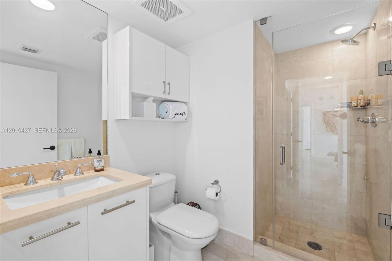 6801 Collins , Unit 1215, Miami Beach, FL 33141 Photo