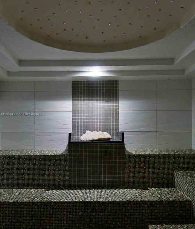 6801 Collins , Unit 1215, Miami Beach, FL 33141 Photo