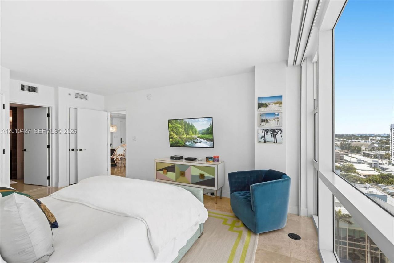 6801 Collins , Unit 1215, Miami Beach, FL 33141 Photo