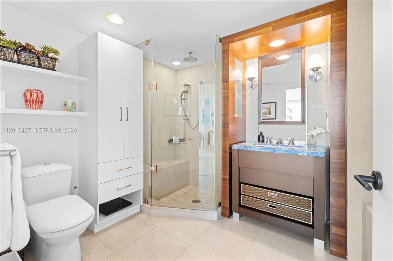 6801 Collins , Unit 1215, Miami Beach, FL 33141 Photo