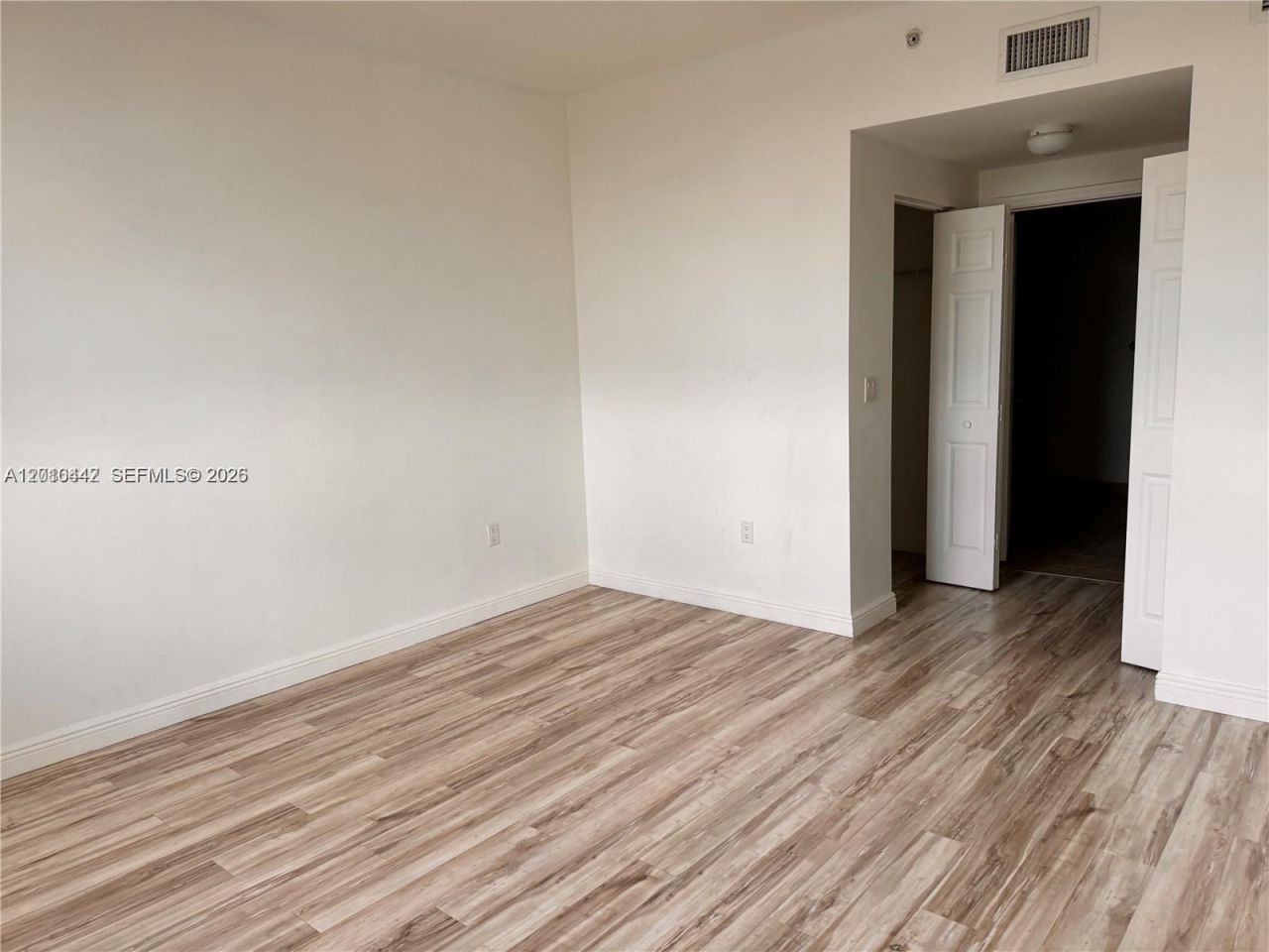 888 S Douglas Rd, Unit 1602, Coral Gables, FL 33134 Photo