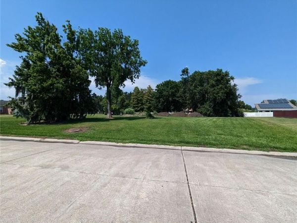 875 JASON Drive , Belle Chasse, LA 70037