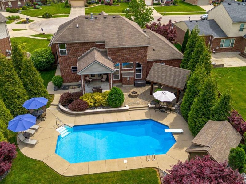 10801 Carolina Pines Drive, Harrison, OH 45030 Photo 2