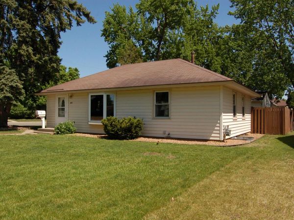 601 5th Avenue S, Hopkins, MN 55343