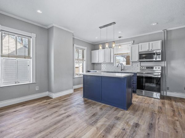 811 Watson Avenue, Saint Paul, MN 55102