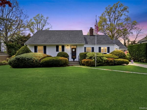 56 Wood Avenue , Amityville, NY 11701