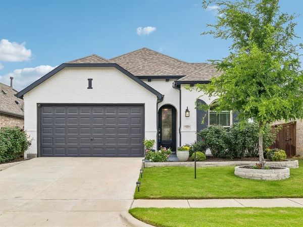 1913 Jumper Fields Drive, Aubrey, TX 76227