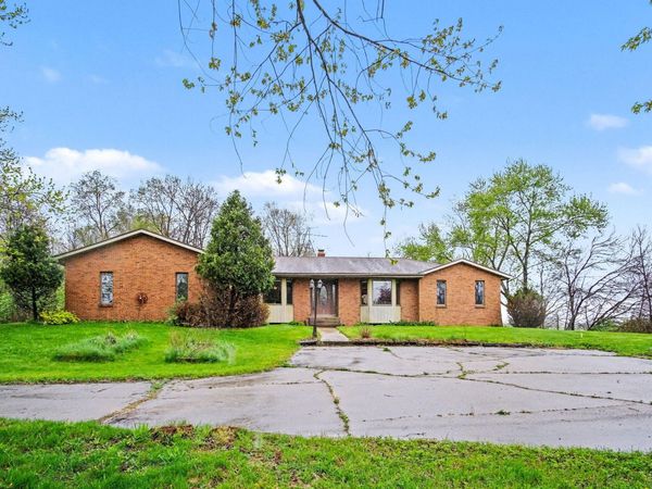 655 N 48th Avenue, Coopersville, MI 49404