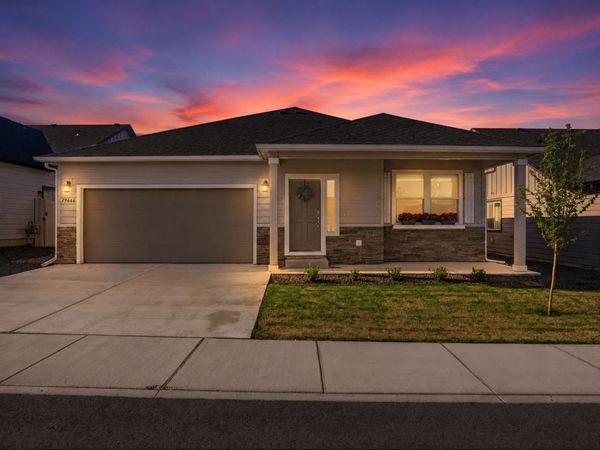 19646 E Spruce Ln, Greenacres, WA 99016