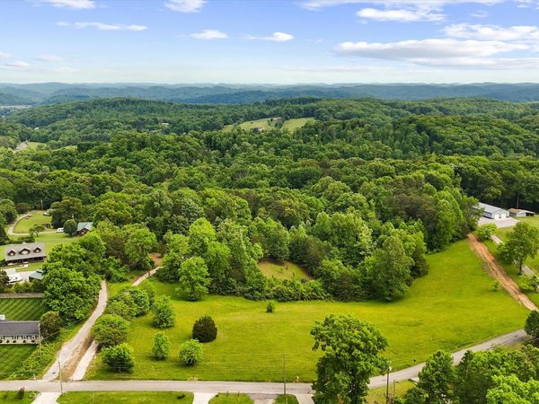 Pleasant View Loop, Clinton, TN 37716