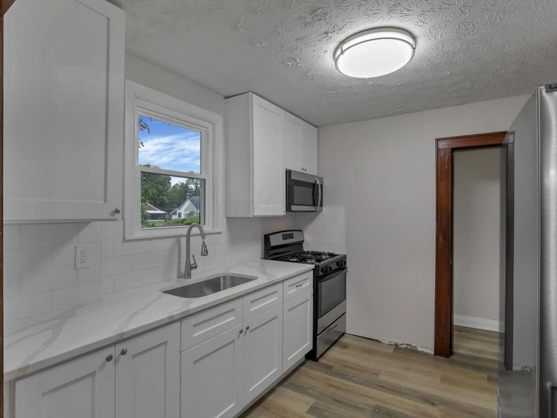 1376 Wilson Avenue , Columbus, OH 43206 Photo 24