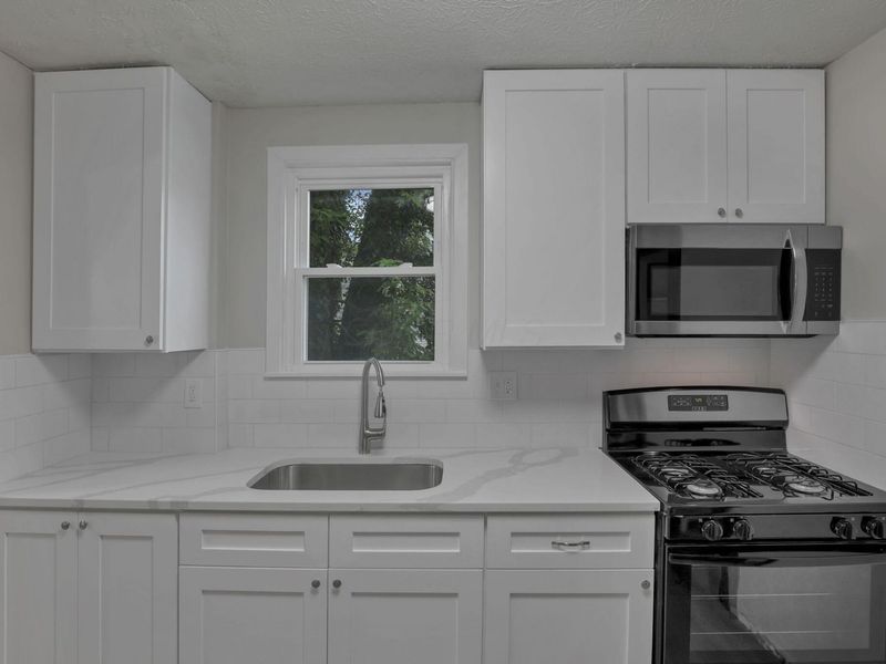 1376 Wilson Avenue , Columbus, OH 43206 Photo 26
