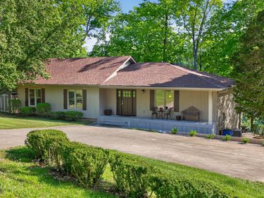 830 Chimney Rock , Harrodsburg, KY 40330