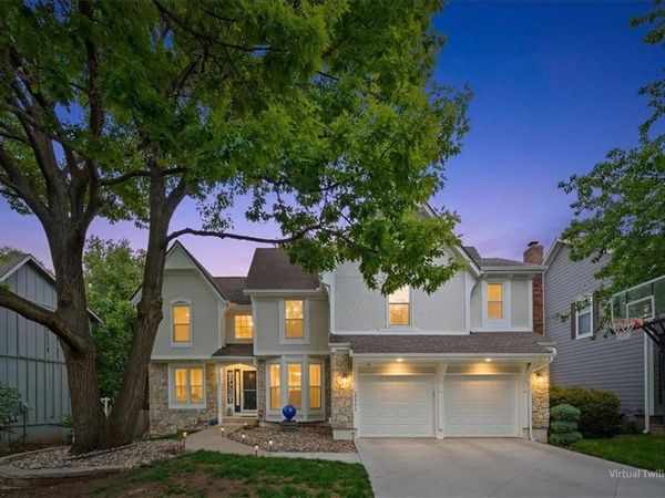 8604 W 153 Street, Overland Park, KS 66223