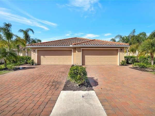 2567 Vine AVE , NAPLES, FL 34120
