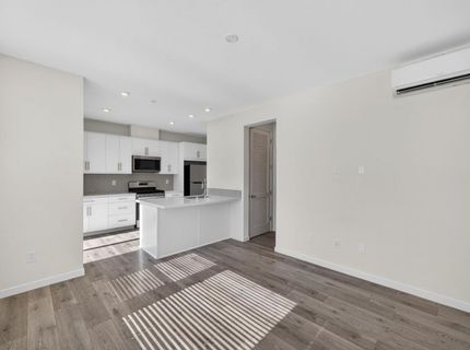 272 Box Ln, Sacramento, CA 95818 Photo