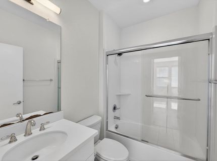 272 Box Ln, Sacramento, CA 95818 Photo