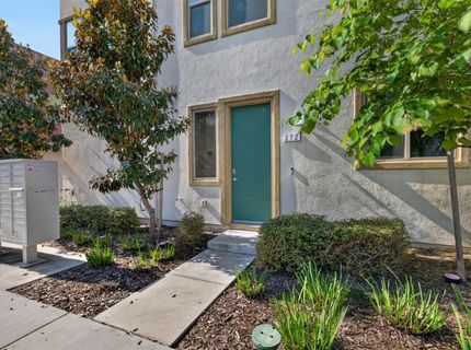 272 Box Ln, Sacramento, CA 95818 Photo