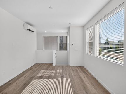 272 Box Ln, Sacramento, CA 95818 Photo