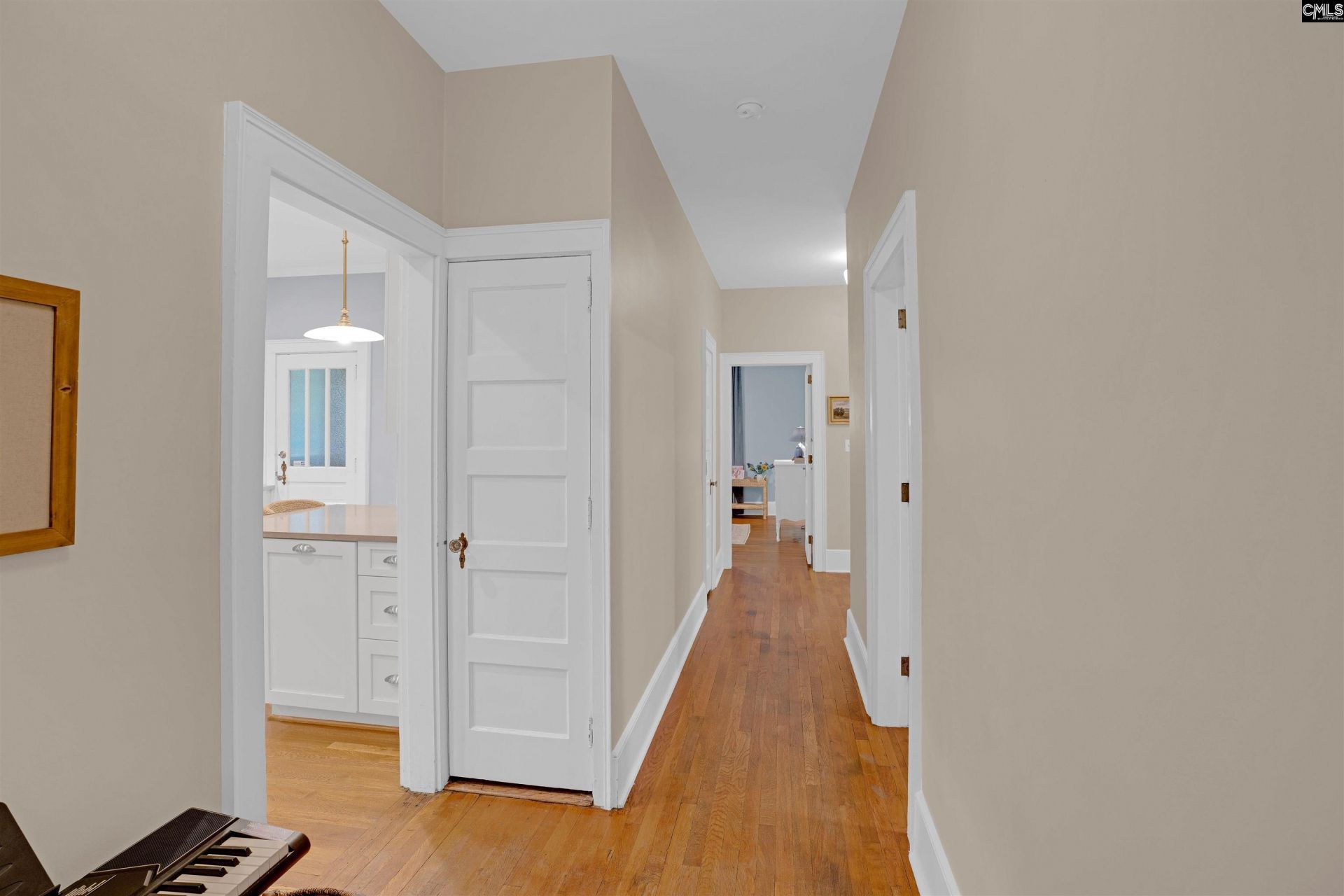 3321 Devereaux Road  Photo 23