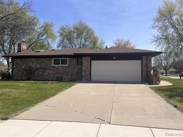 2219 Belmont Drive , Sterling Heights, MI 48310