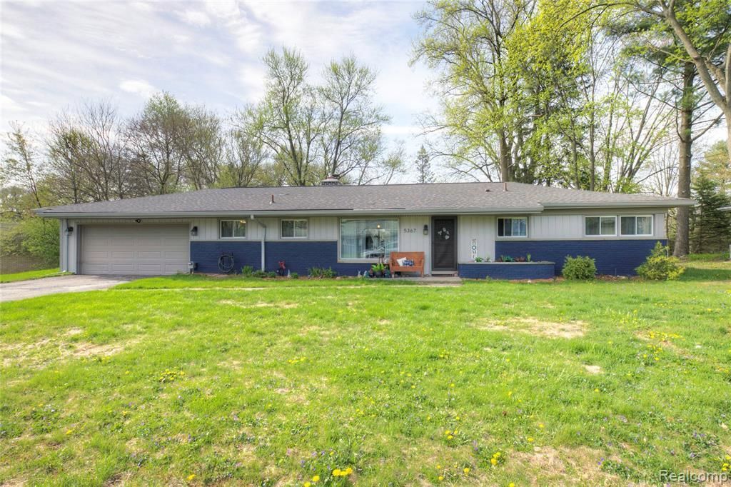 5367 Cambourne Place, West Bloomfield Township, MI 48322 Main Photo