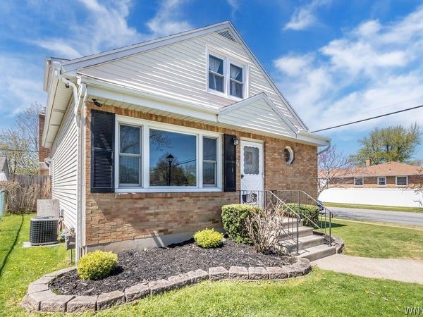 76 Lamson Road, Tonawanda, NY 14223