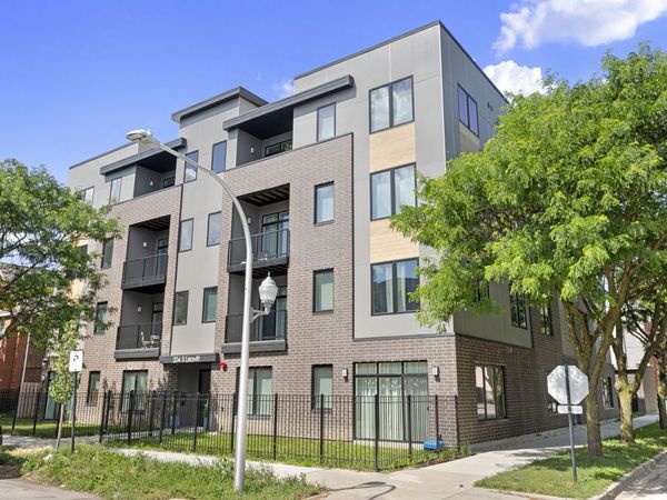 204 S Leavitt Street , Unit 302, Chicago, IL 60612