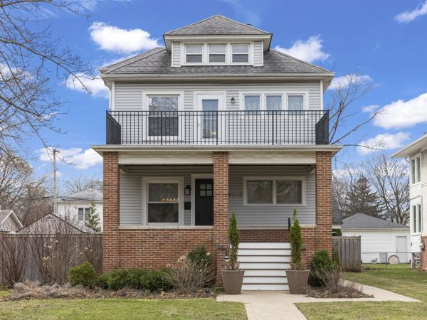 5009 W Catalpa Avenue , Chicago, IL 60630