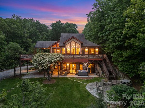 300 Falls View Drive , Lake Toxaway, NC 28774
