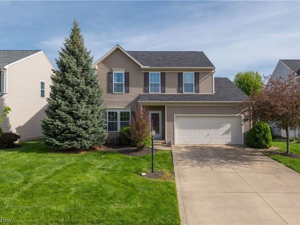 157 Stone Ridge Way , Berea, OH 44017