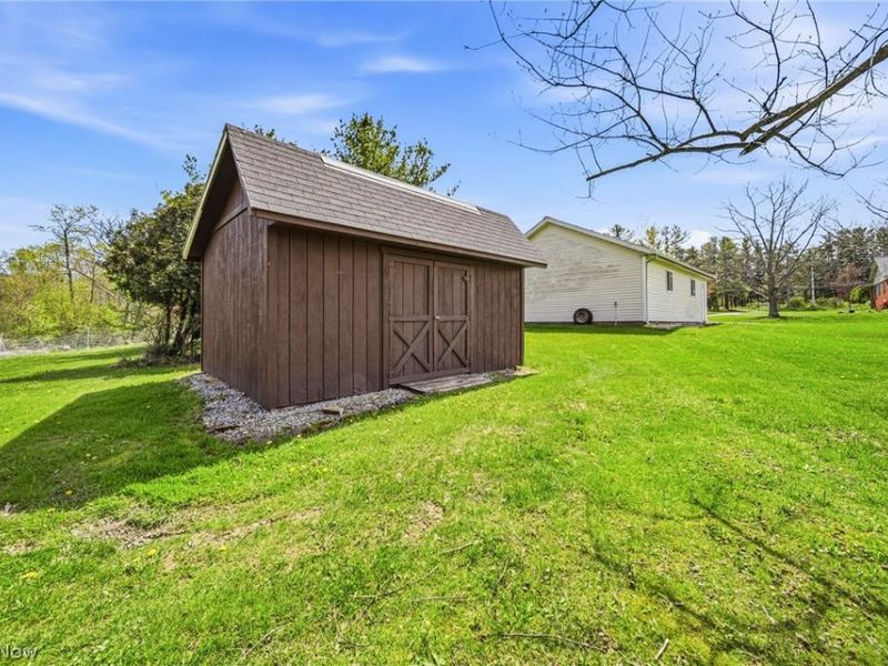 16156 Thompson Road, Thompson, OH 44086 Photo 14