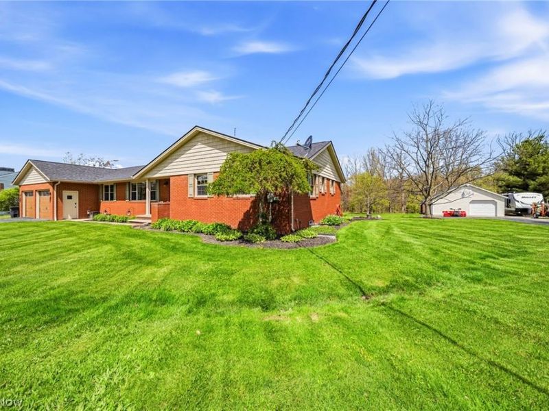 16156 Thompson Road, Thompson, OH 44086 Photo 2