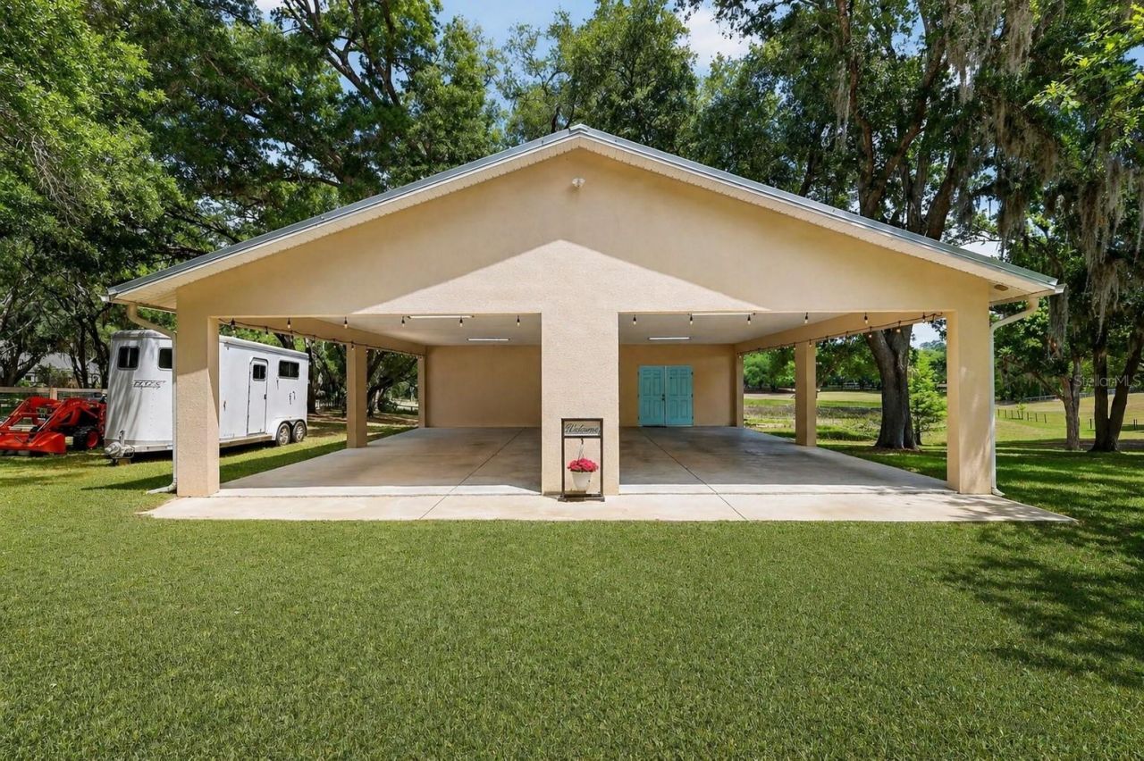 11241 Em En El Grove Road , Leesburg, FL 34788 Photo