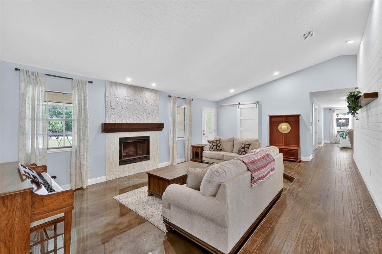 11241 Em En El Grove Road , Leesburg, FL 34788 Photo