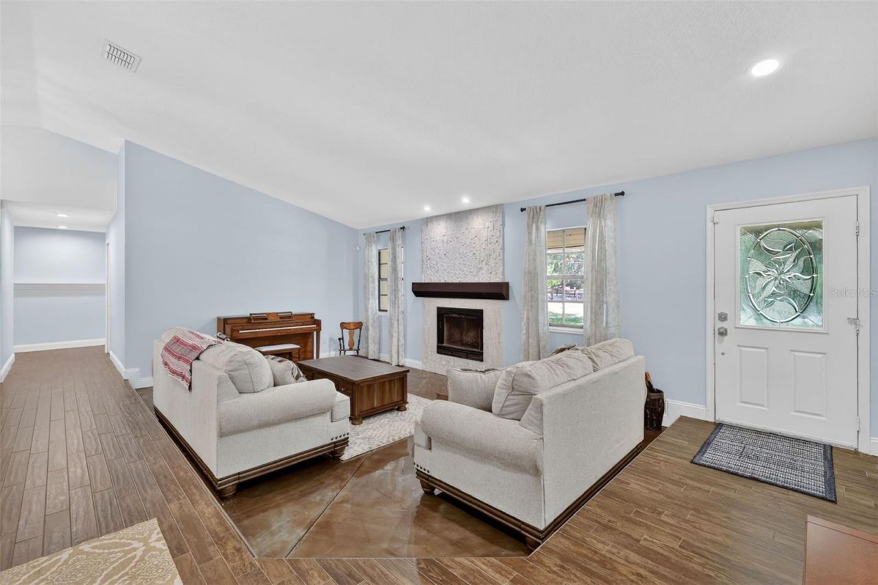 11241 Em En El Grove Road , Leesburg, FL 34788 Photo