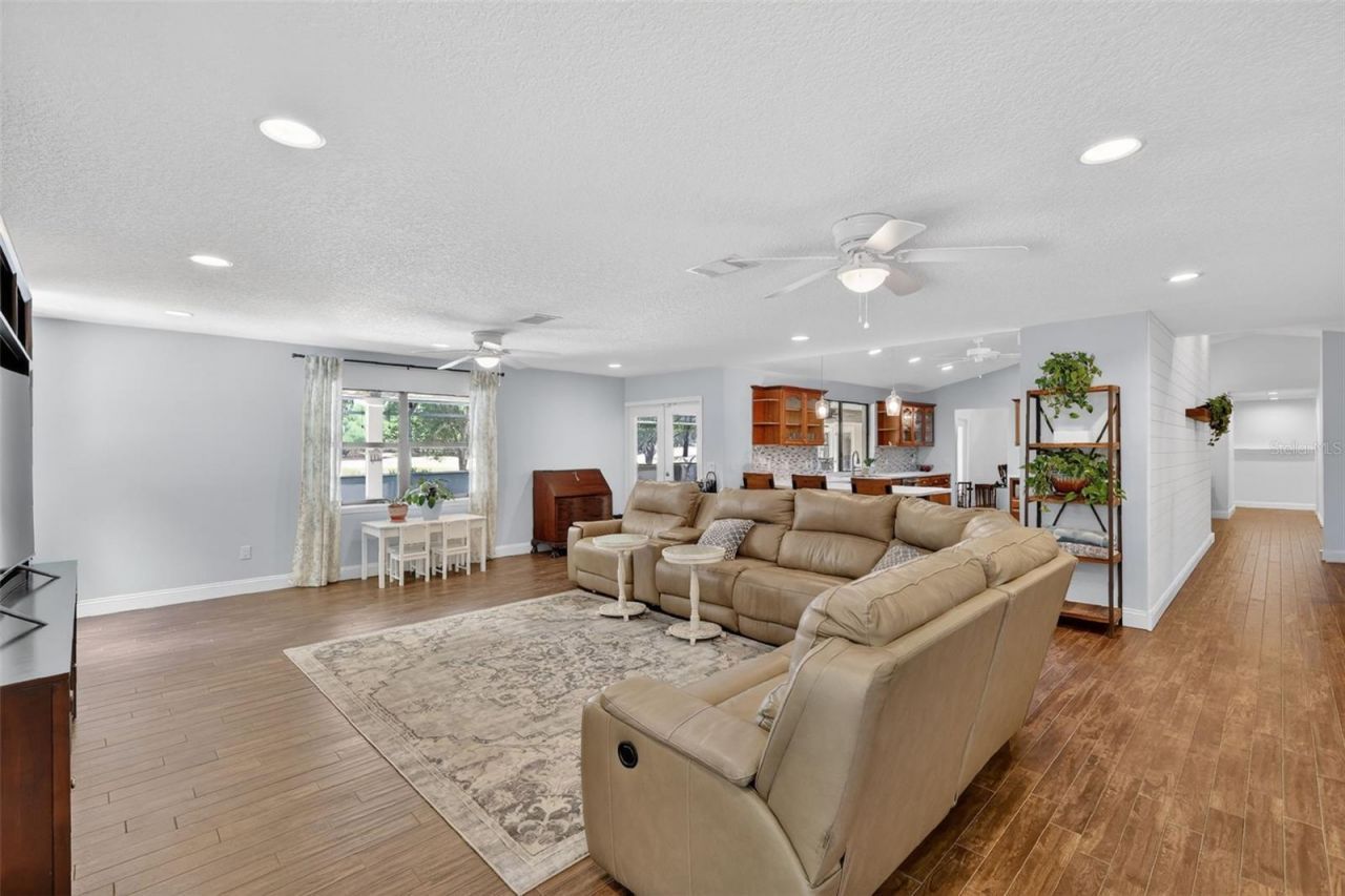 11241 Em En El Grove Road , Leesburg, FL 34788 Photo