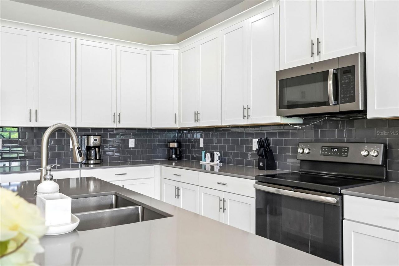 2801 Bookmark Drive , Kissimmee, FL 34746 Photo