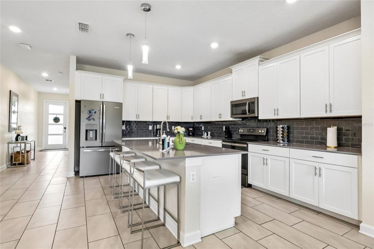 2801 Bookmark Drive , Kissimmee, FL 34746 Photo