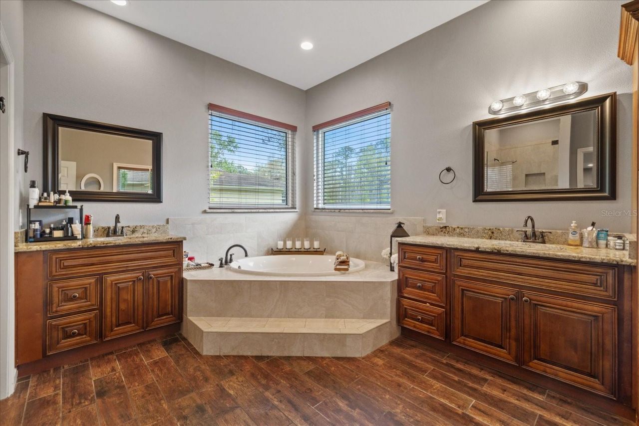 27625 Lincoln Place, Wesley Chapel, FL 33544 Photo