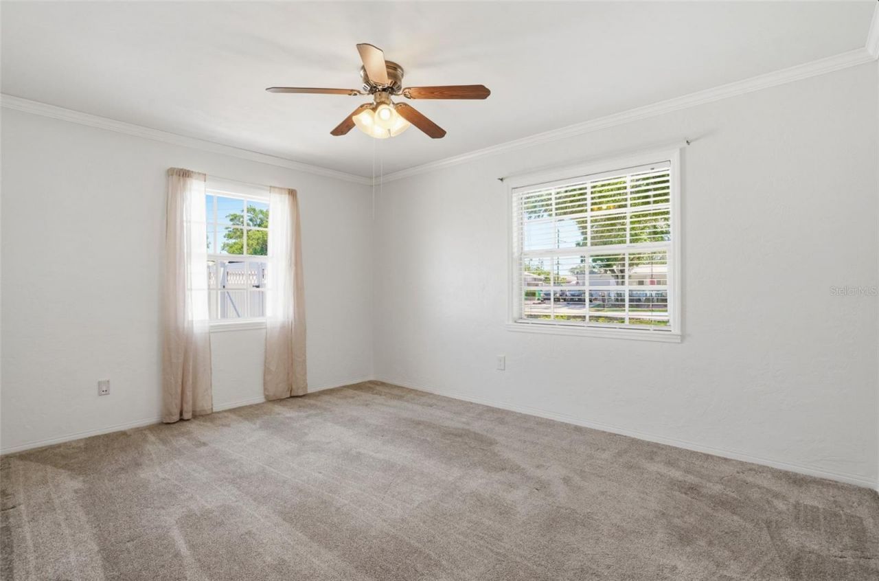 5941 49th Avenue N, Kenneth City, FL 33709 Photo