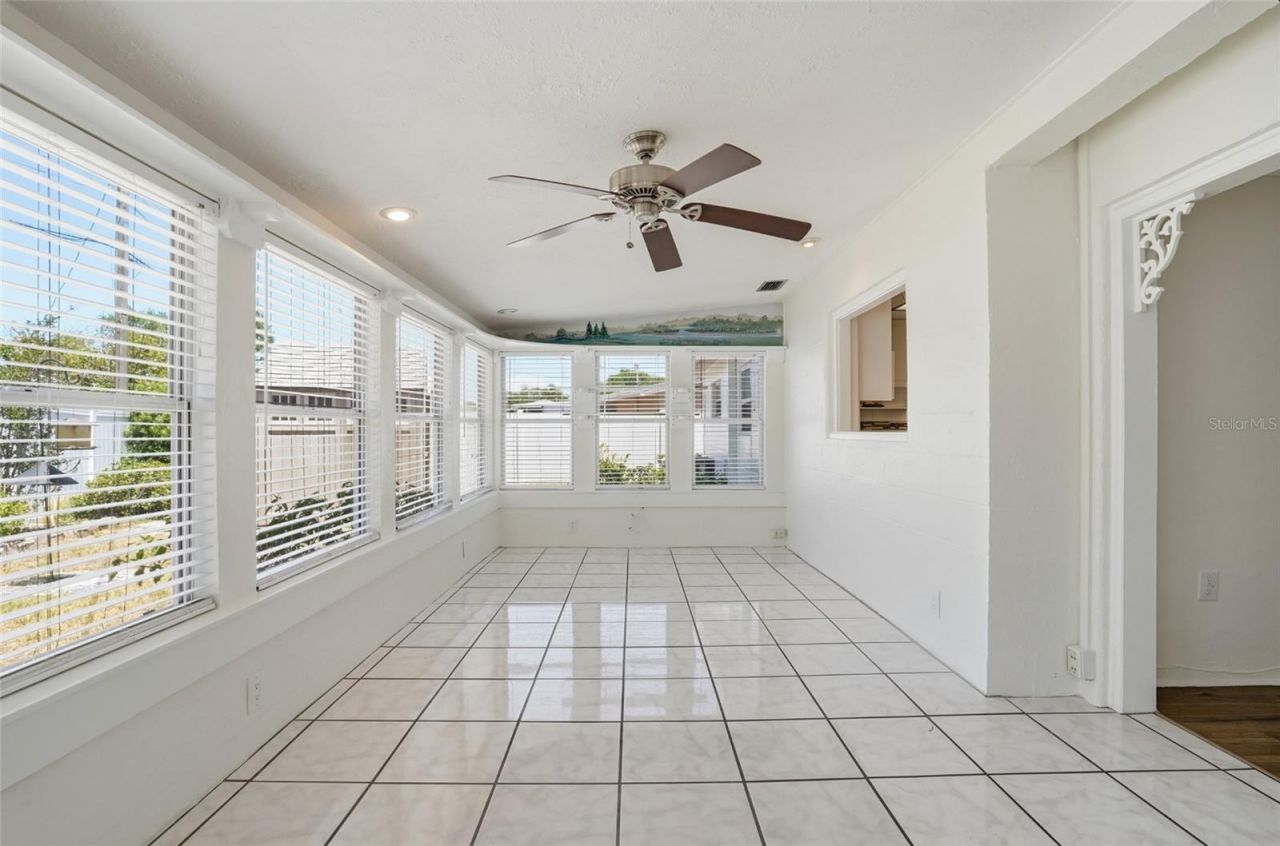 5941 49th Avenue N, Kenneth City, FL 33709 Photo