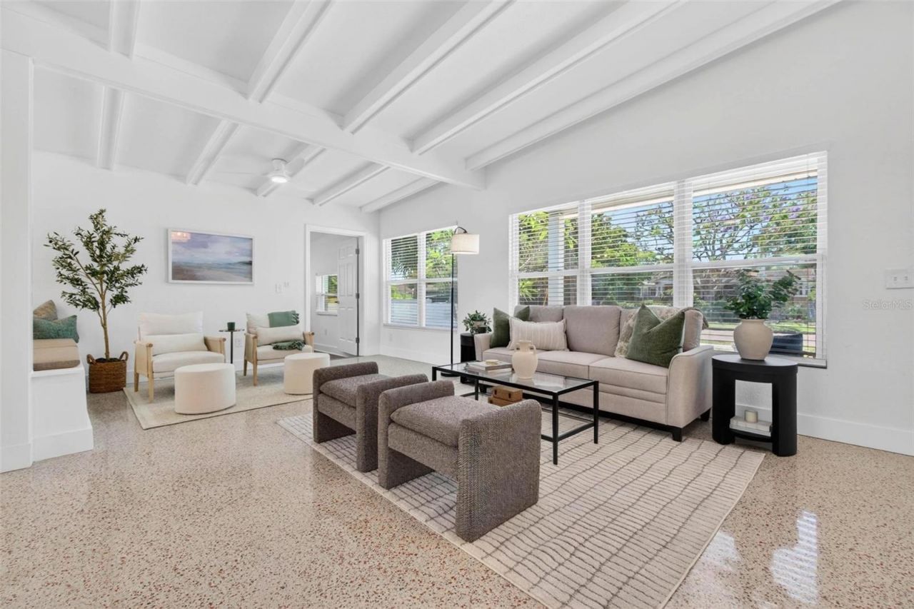 4029 3rd Avenue S, Saint Petersburg, FL 33711 Photo
